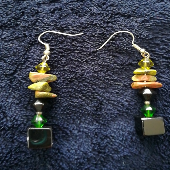 Jade Jewlery Set - Picture 4 of 7